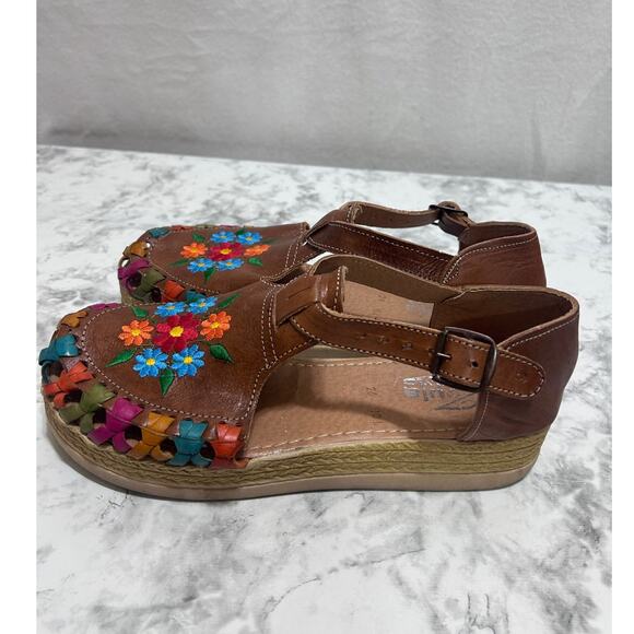 Zula Huarache Mexican Sandal 9 Brown Floral Handmade Leather Art Hippie Peasant - Picture 3 of 9